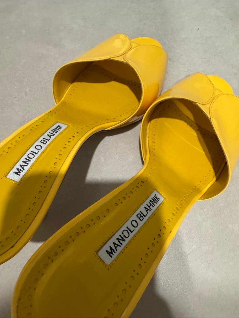Manolo Blahnik Yellow Patent Leather Slide Mules - Picture 7 of 9